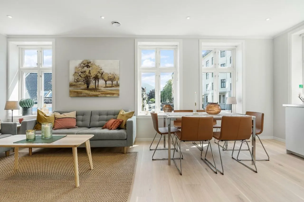Barfot Apartments Bergen 0*,