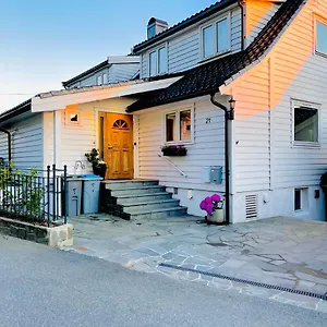 Feels Like -free Parking -attractive Location Bergen